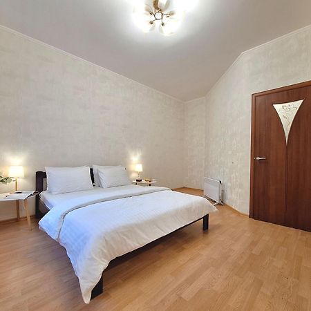 Однокімна Квартира Біля Каштанової Алеї У Центрі Полтави Мережа Alexapartments Документи Для Відряджень Безконтатне Заселення 24-7 Полтава Екстер'єр фото
